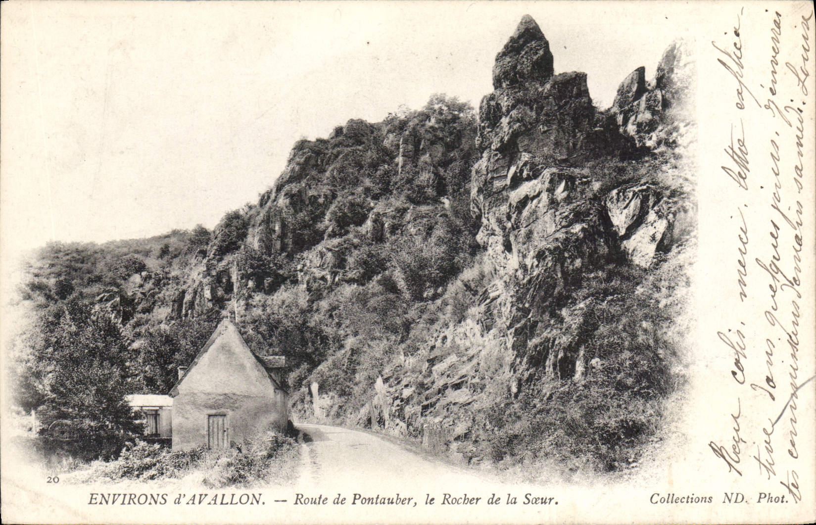 CPA Environs d'Avallon Route de Pontauber Le Rocher de la Soeur