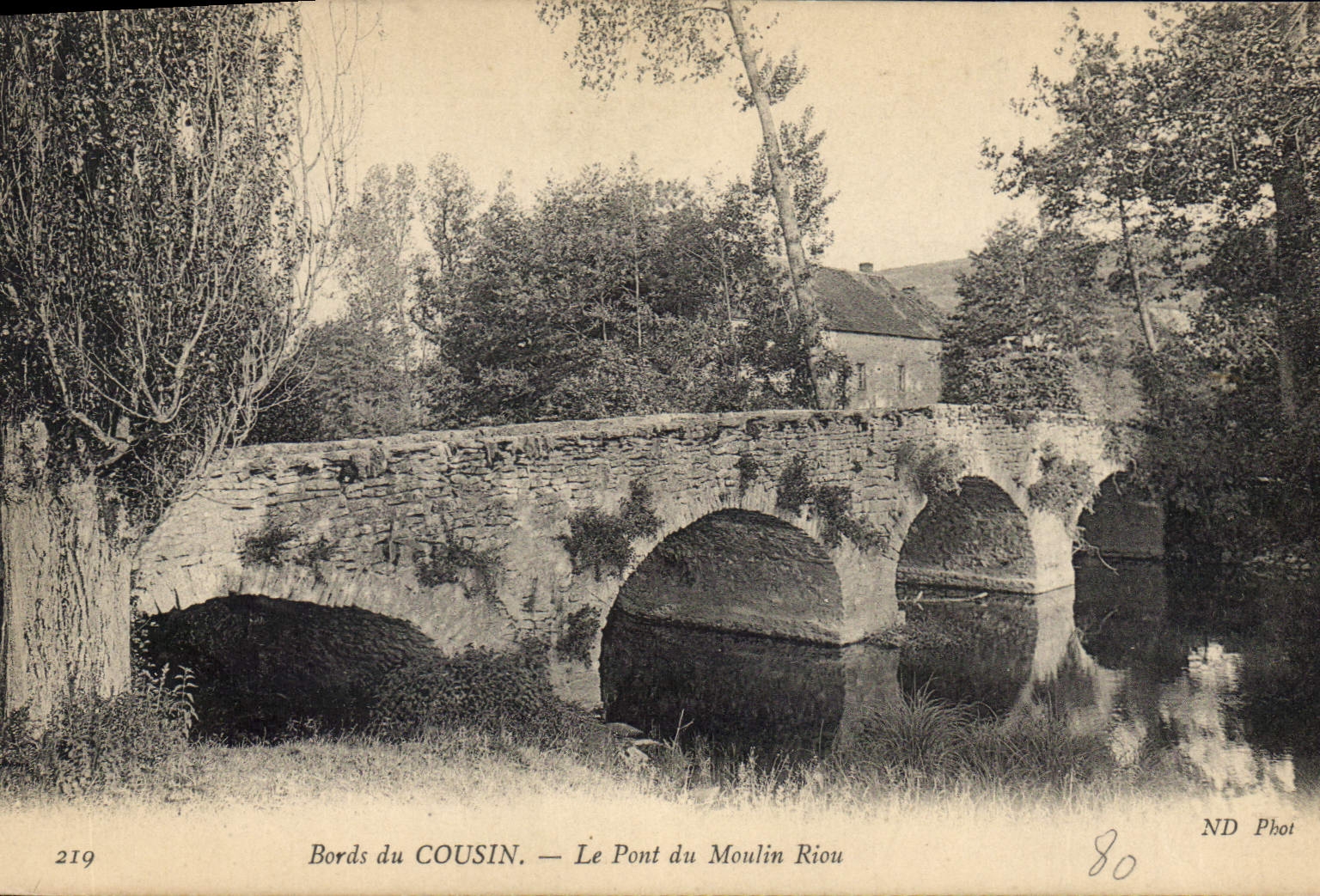 CPA Bords du Cousin Le Pont du Moulin Riou