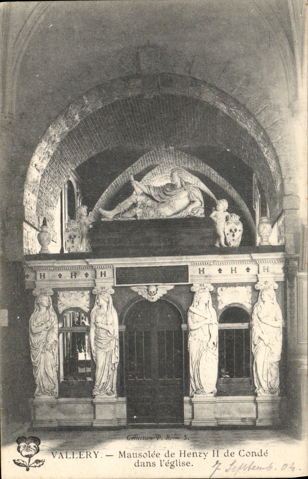CPA Vallery Mausolee de Henry II de Conde dans l'eglise