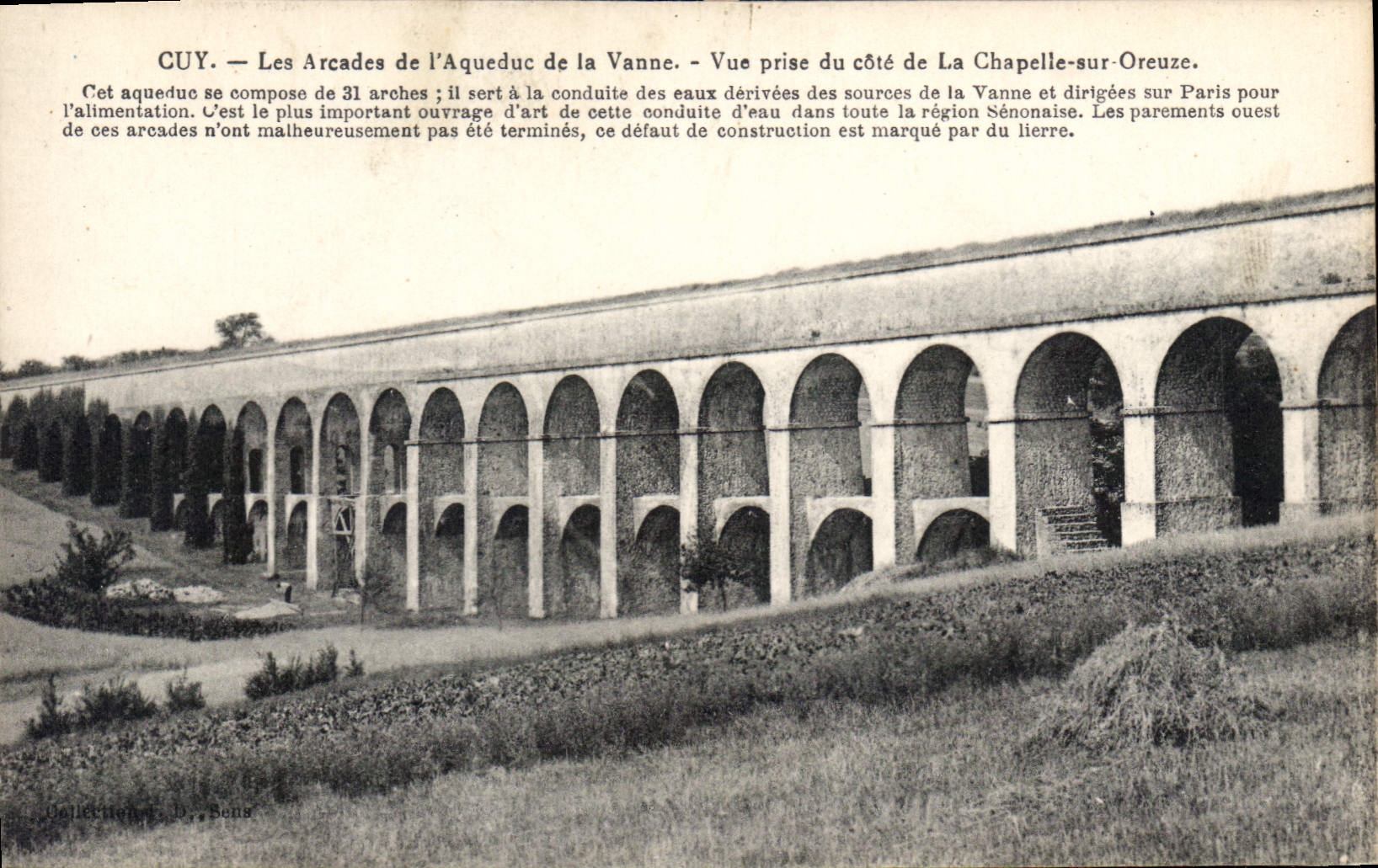 CPA Cuy Les Arcades de l'Aqueduc de la Vanne Vue prise du cote de la Chapelle sur Oreuze