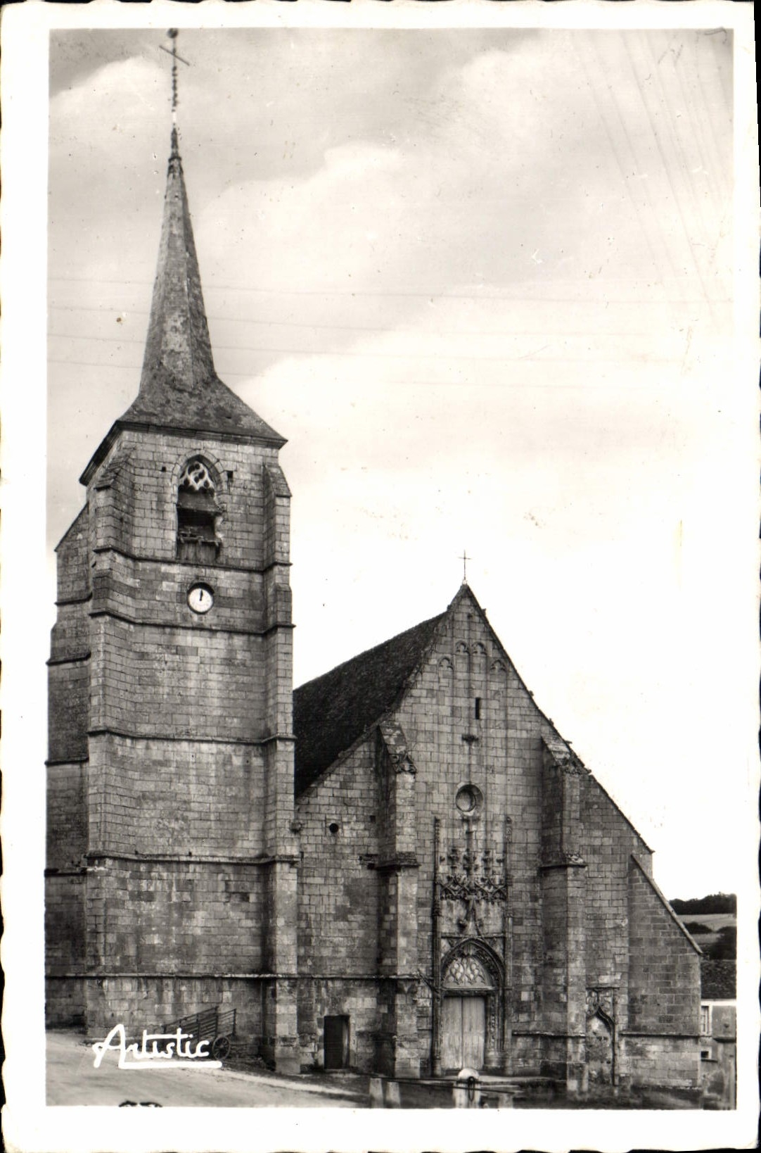 CPA Environs de Saint Sauveur en Puisaye Yonne Eglise de Treigny