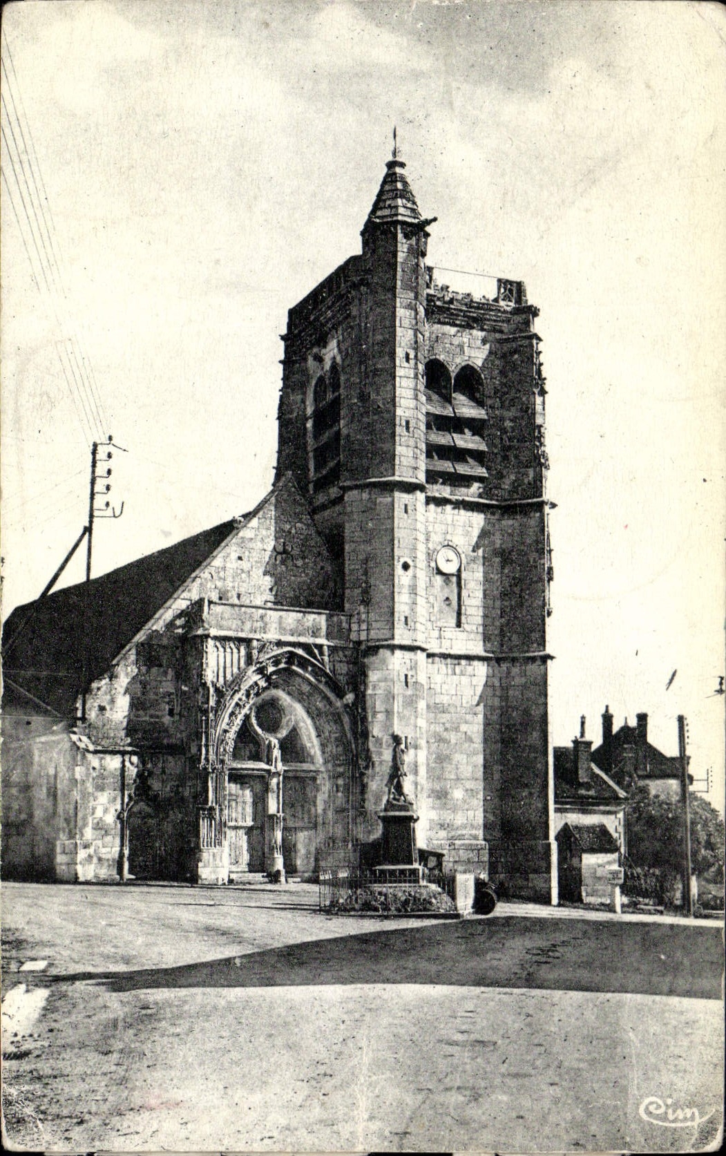 CPA Thury Yonne Eglise XV siecle 