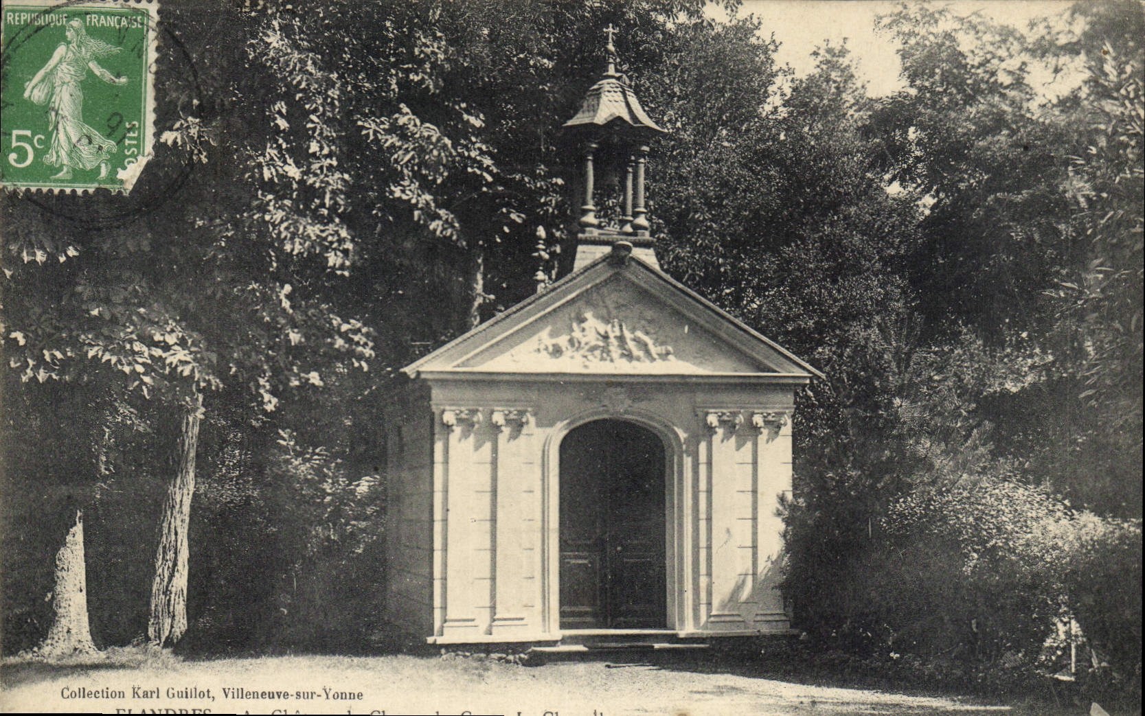 CPA Flandres Au château du Champ du Guet La chapelle