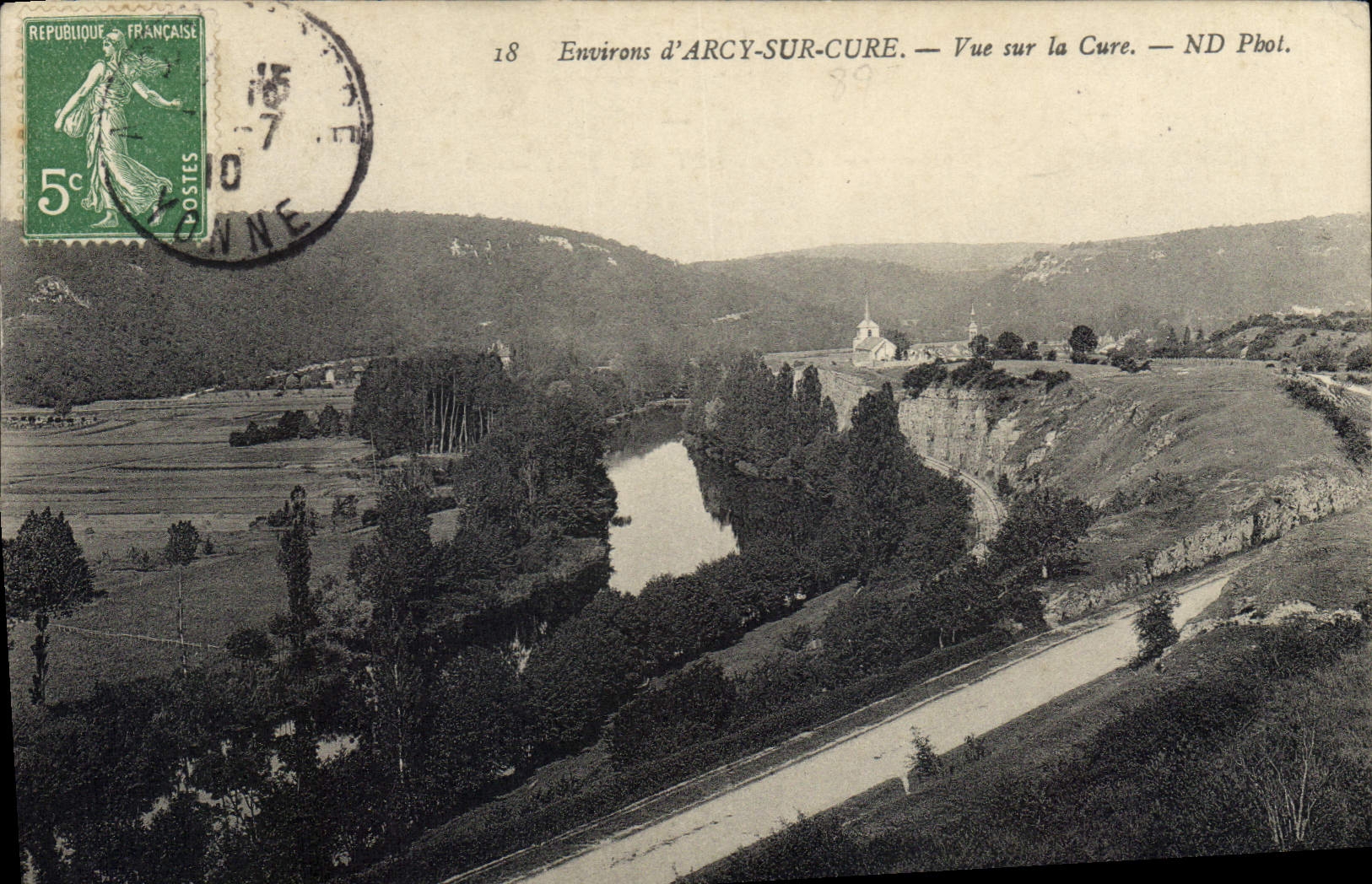 CPA Environs d'Arcy sur Cure Vue sur la Cure