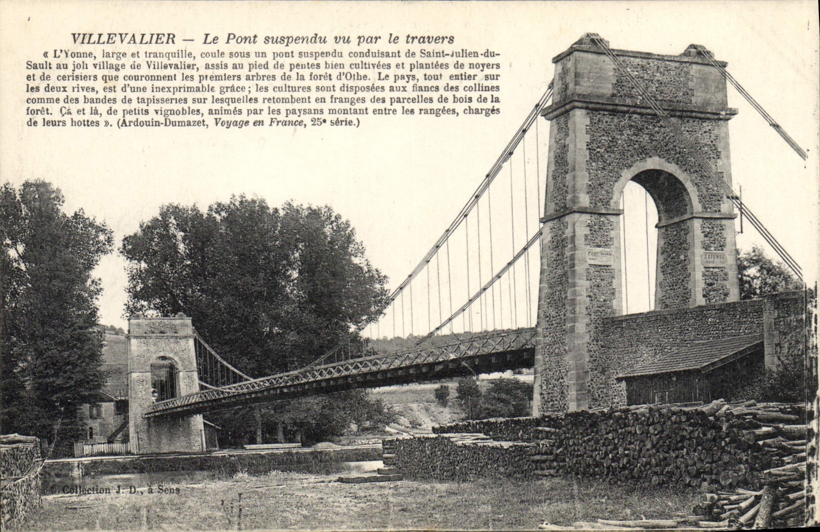 CPA Villevalier Le Pont suspendu vu par le travers 