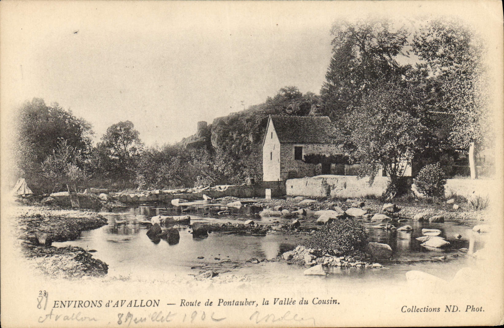 CPA Environs d'Avallons Route de Pontauber la Vallee du Cousin 