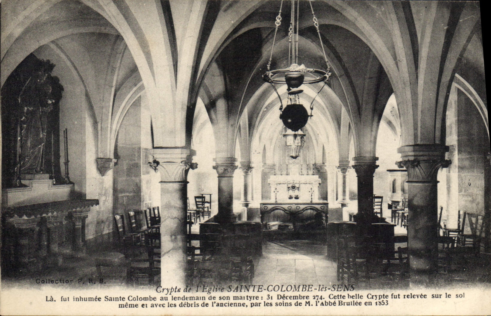 CPA Crypte de l'Eglise Sainte Colombe les Sens 