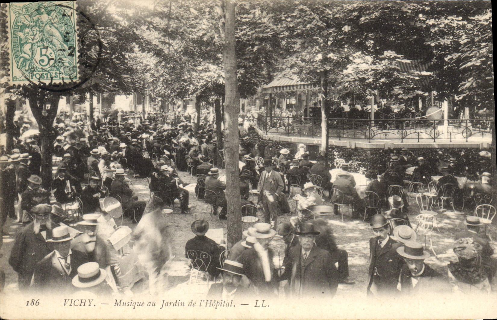 CPA Vichy Musique au Jardin de l'Hopital 