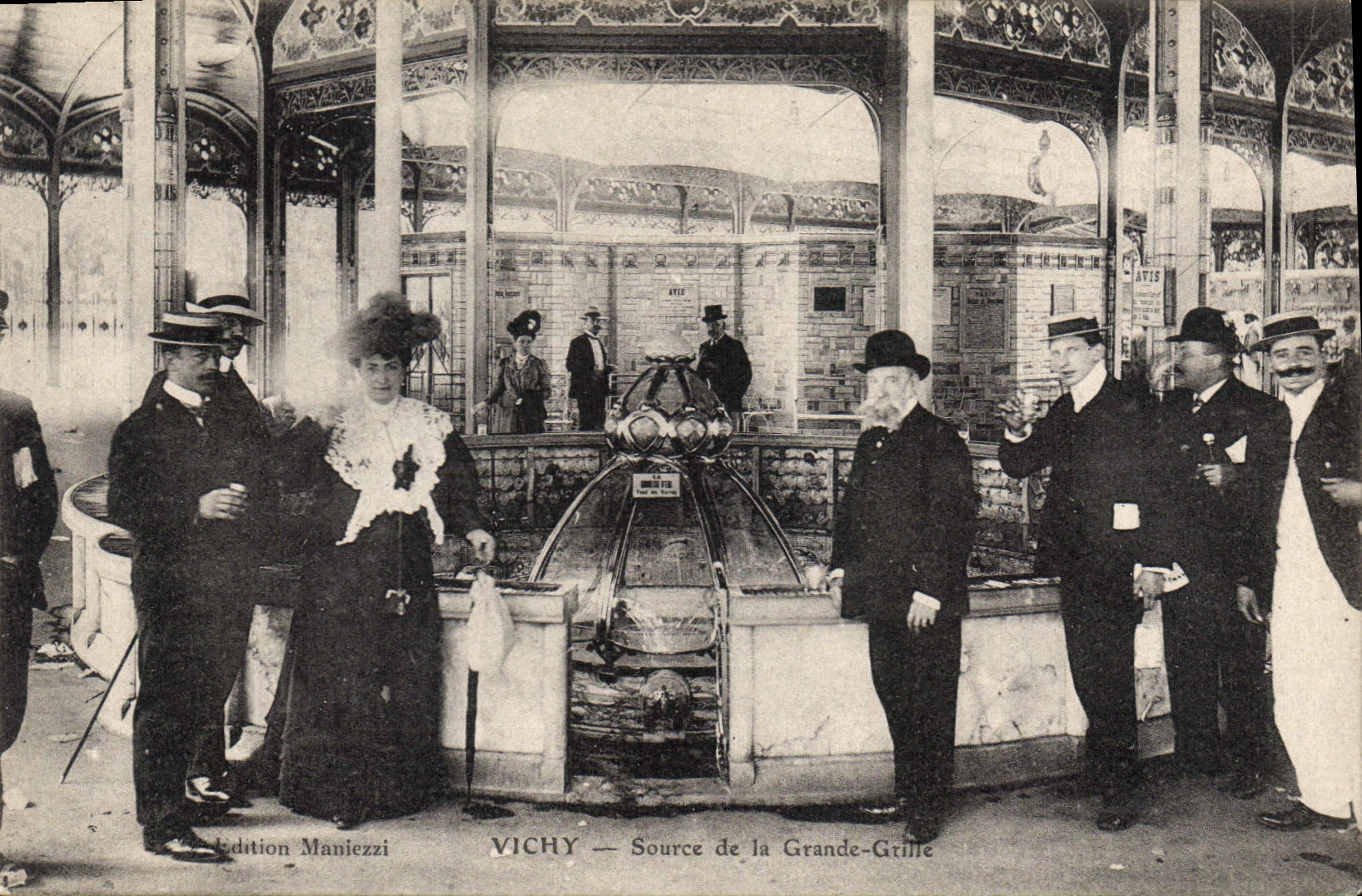 CPA Vichy Source de la Grande Grille 