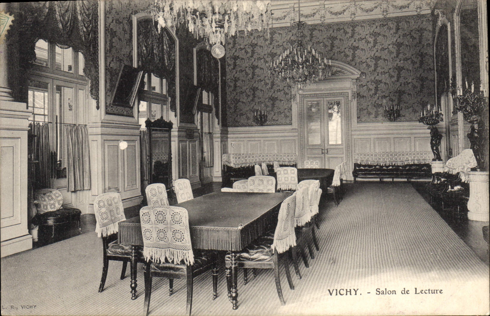 CPA Vichy Salon de Lecture 