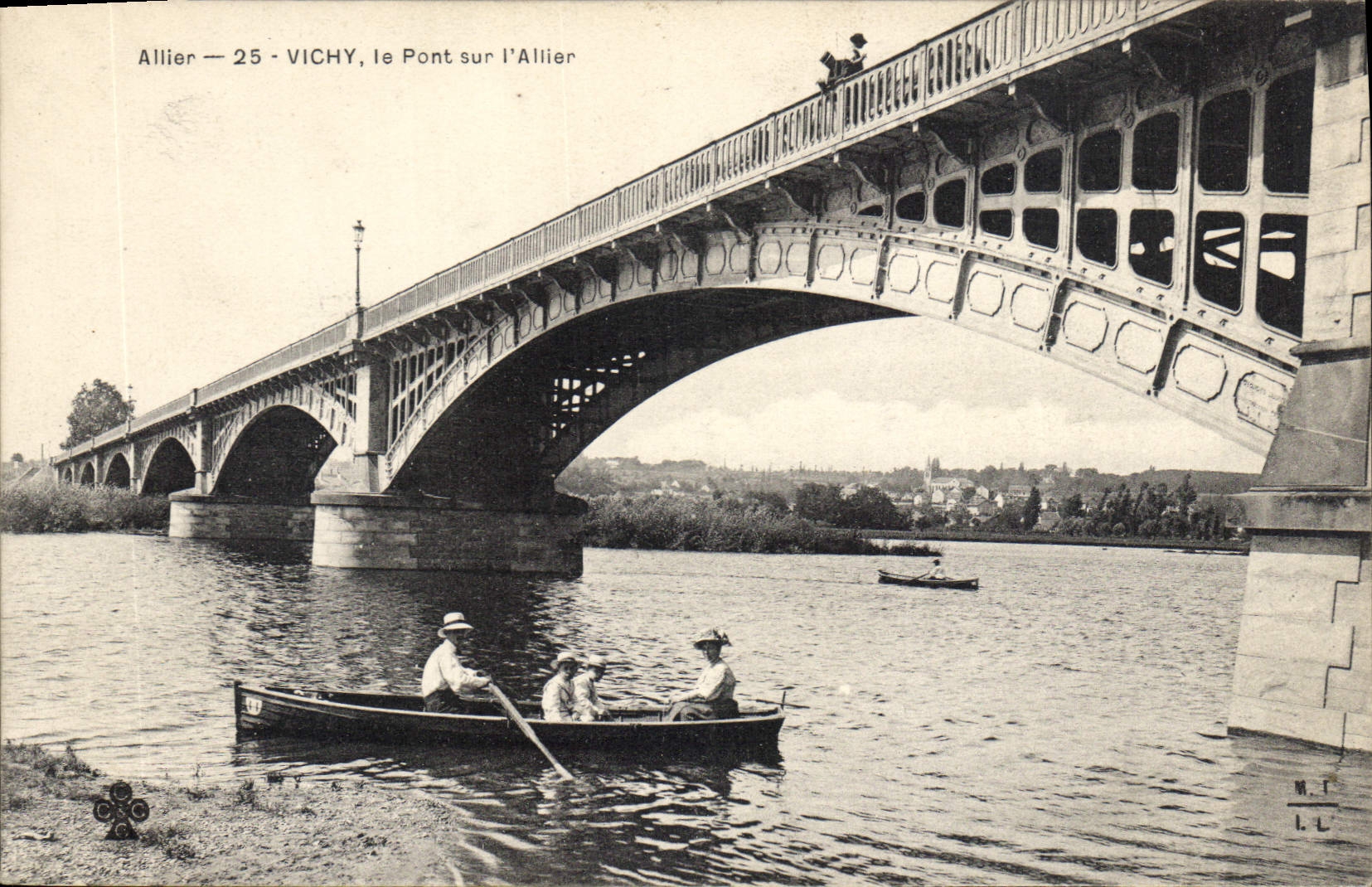 CPA Vichy le Pont sur l'Allier 