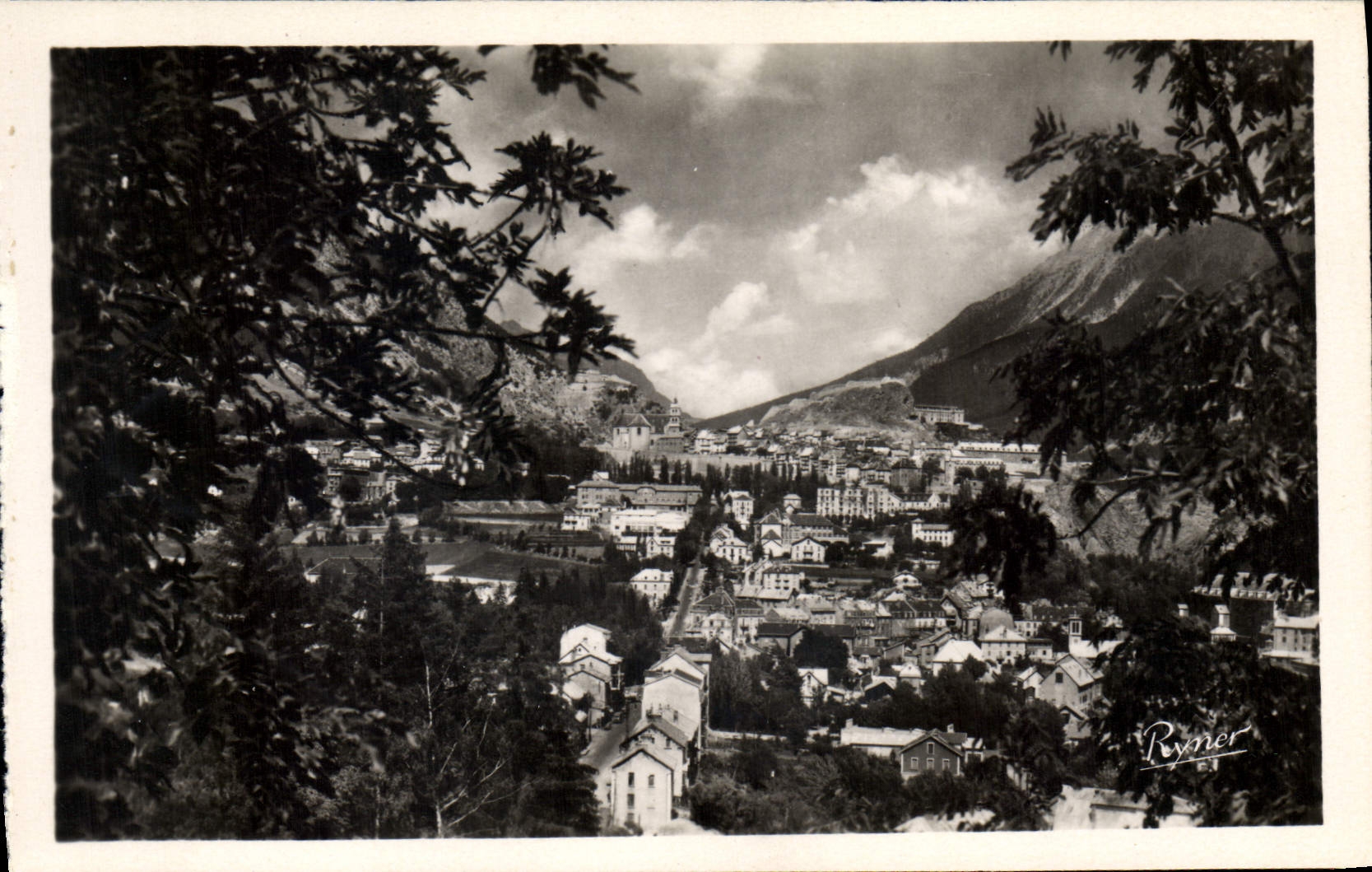 CPA Briancon Hautes Alpes Vue generale 