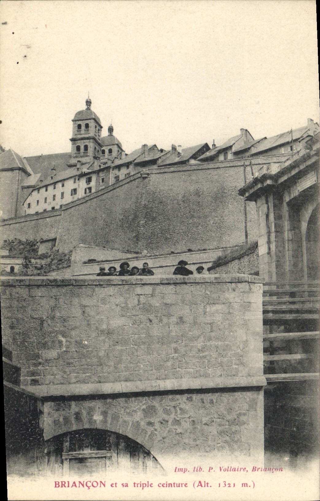 CPA Briancon et sa triple ceinture 