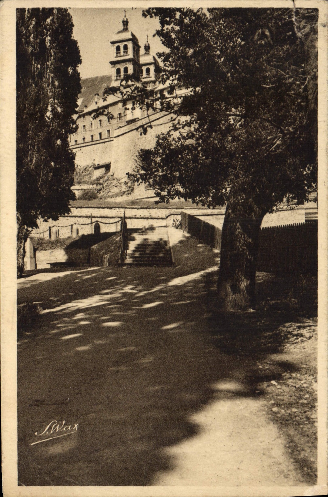 CPA Briancon La Cathedrale et les Remparts