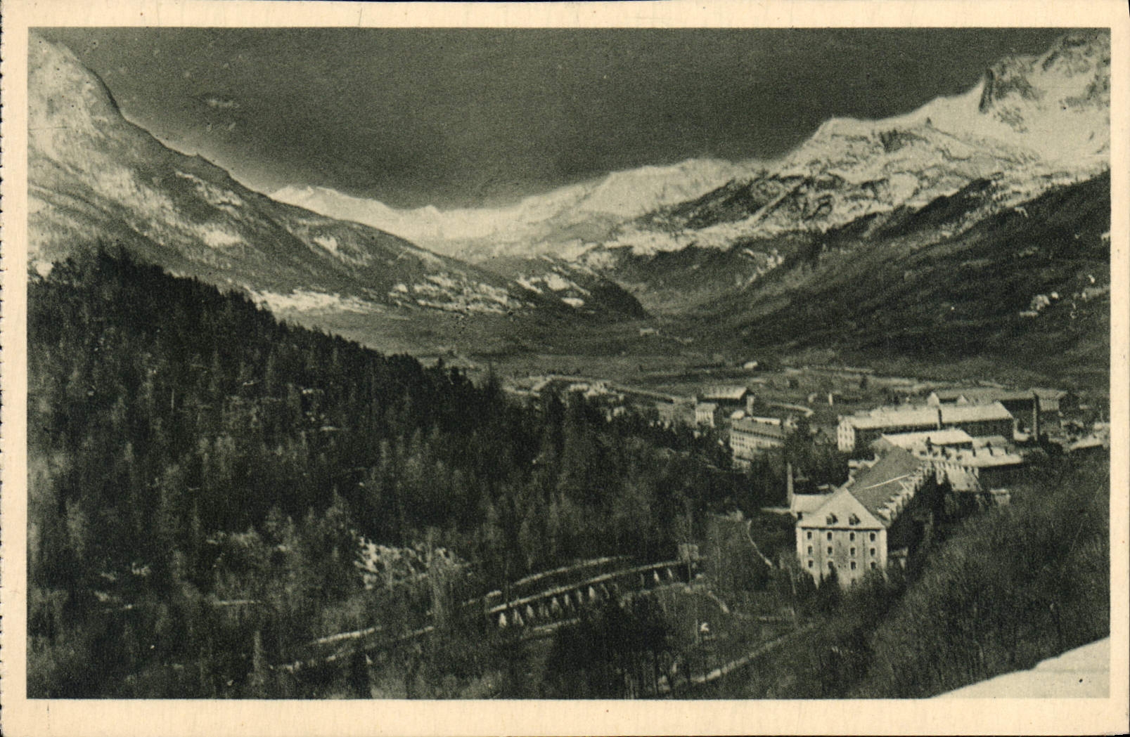 CPA Briancon Vue de la Ville sur Ste Catherine et la Vallee de la Durance