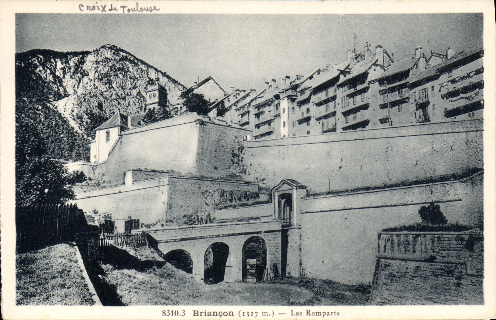 CPA Briancon Les Remparts 