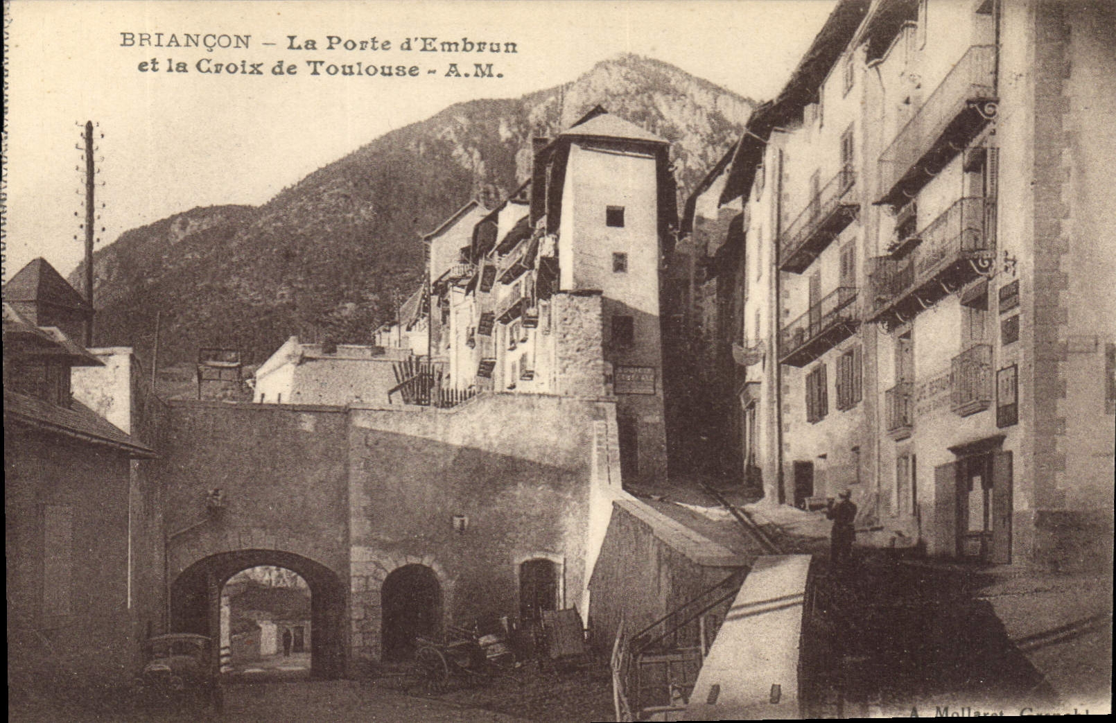 CPA Briancon La Porte d'Embrun et la Croix de Toulouse