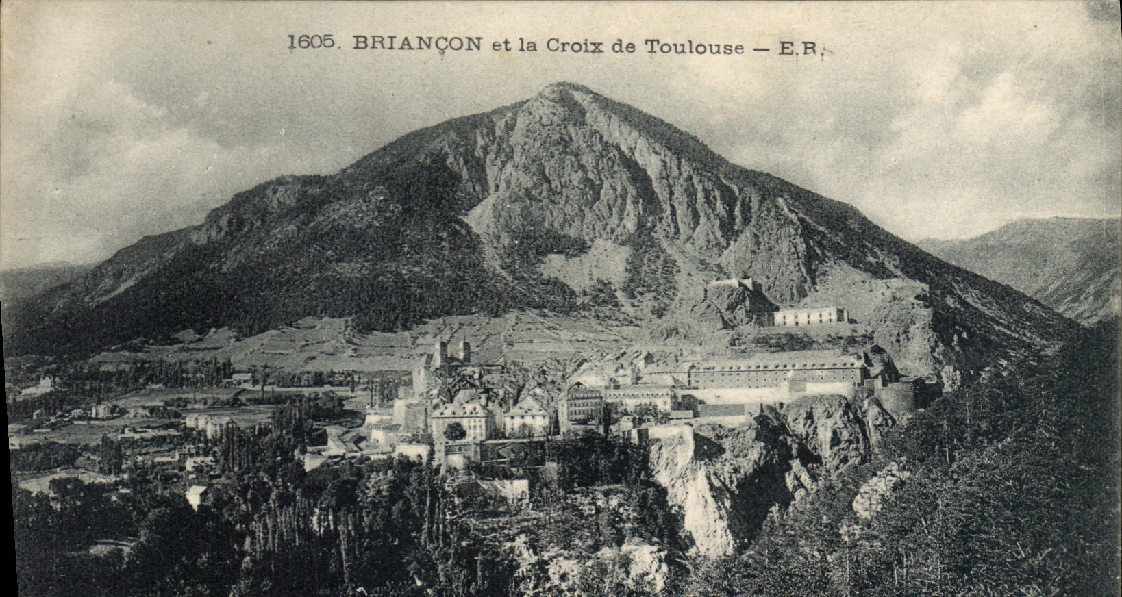 CPA Briancon et la Croix de Toulouse 