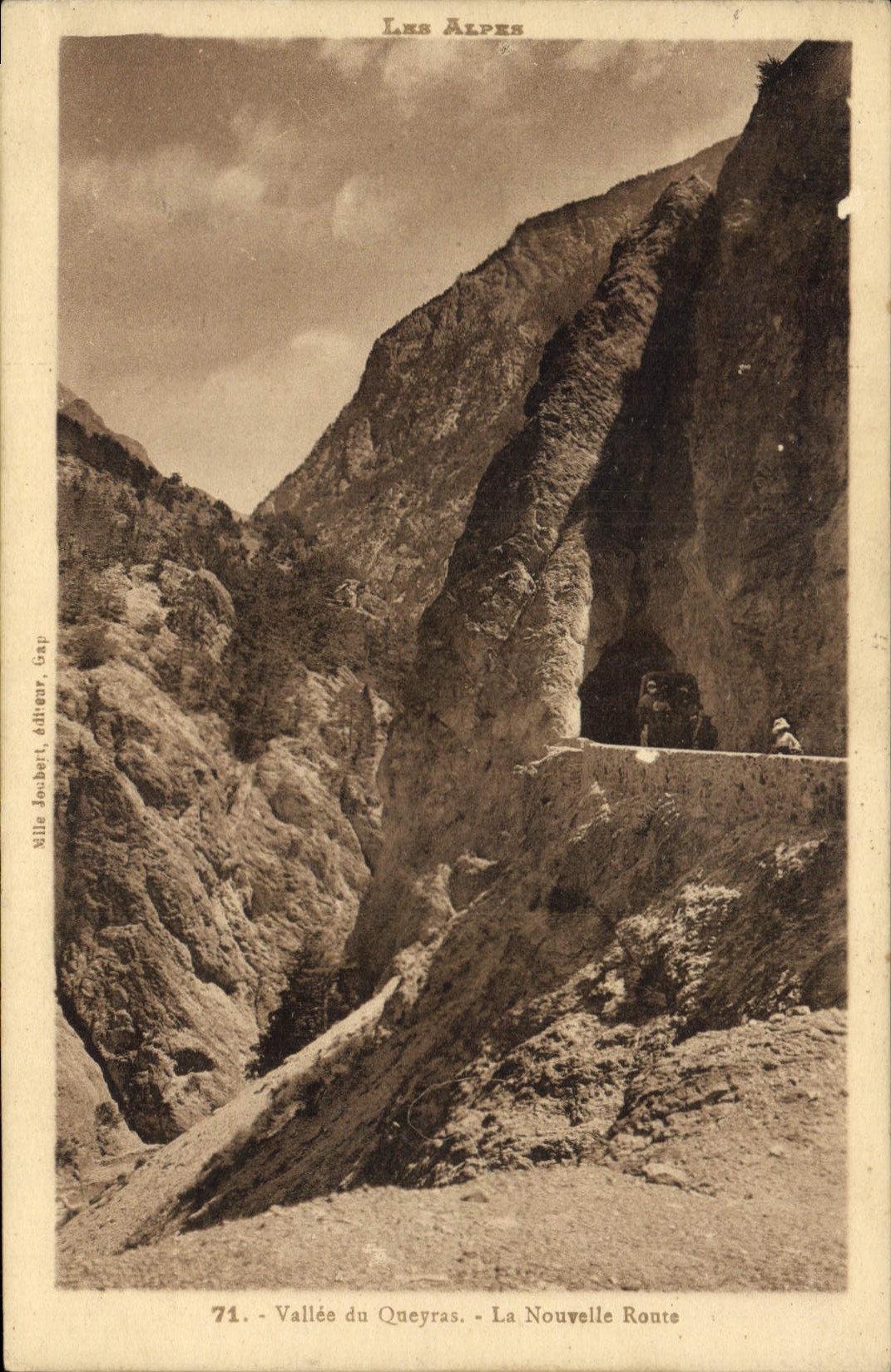 CPA Les Alpes Vallee du Queyres La Nouvelle Route