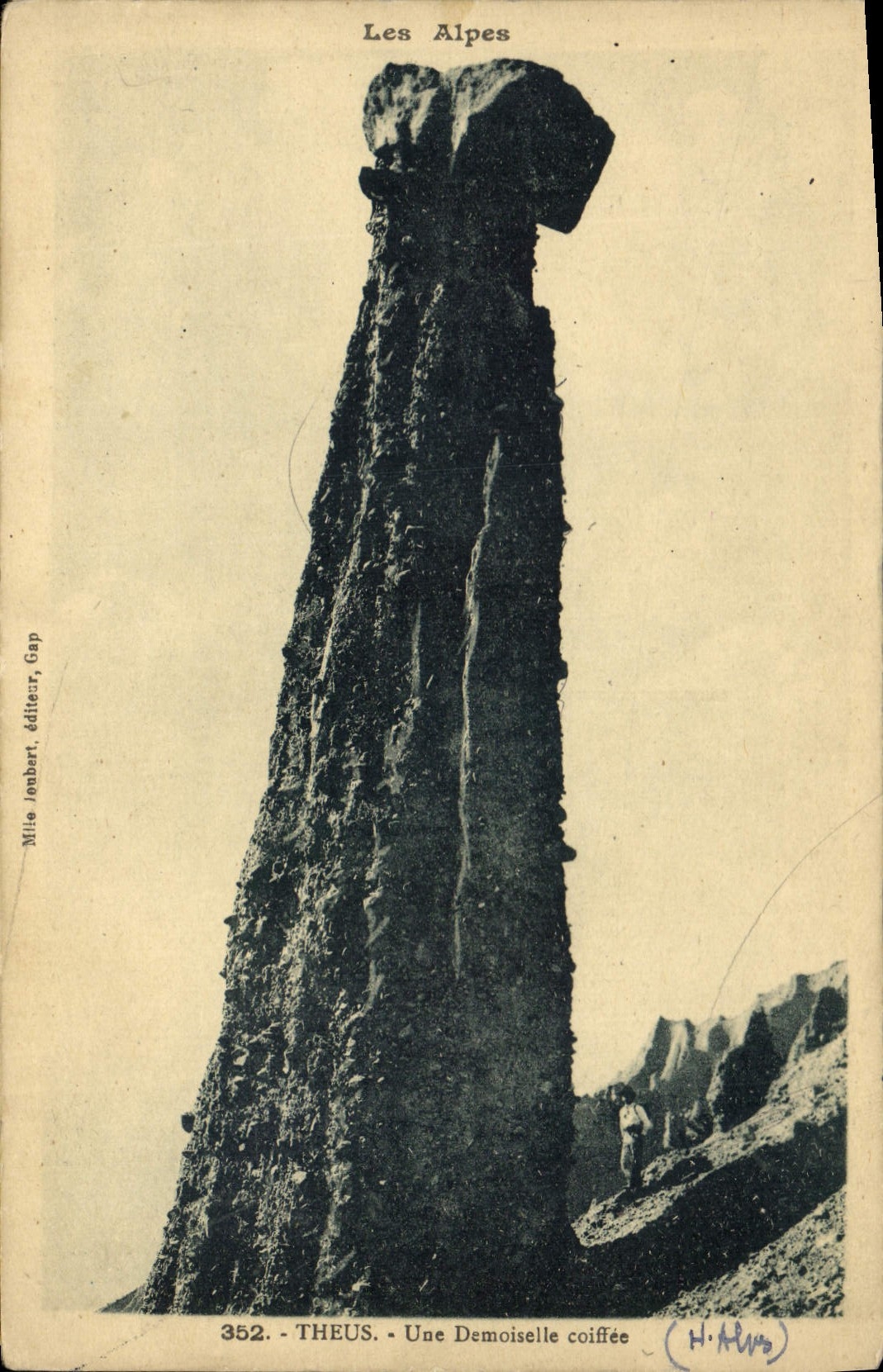 CPA Les Alpes Theus Une Demoiselle coiffee