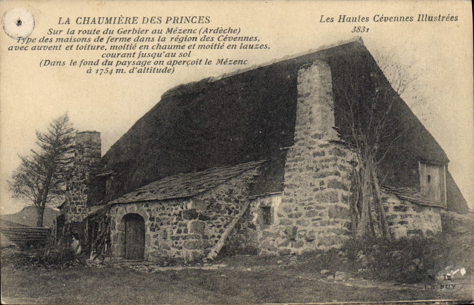 CPA La Chaumiere des Princes Sur la route du Gerbier au Mezenc Ardeche