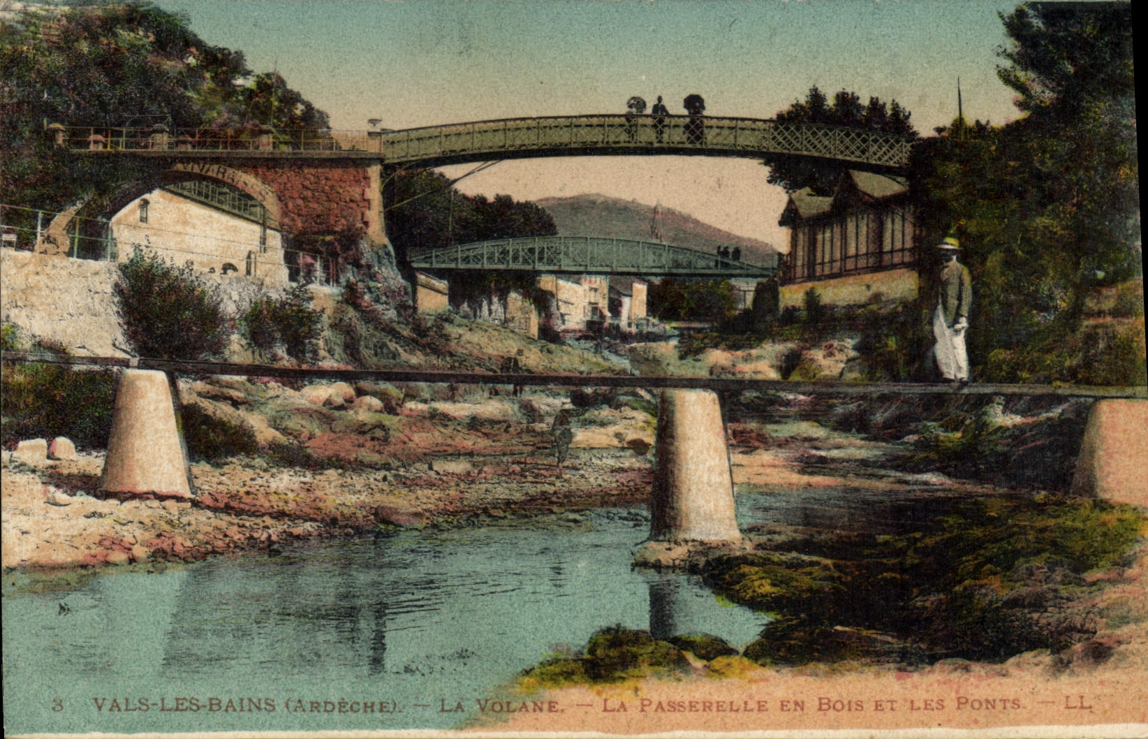 CPA Vals les Bains La Volane La Passerelle en Bois et les Ponts