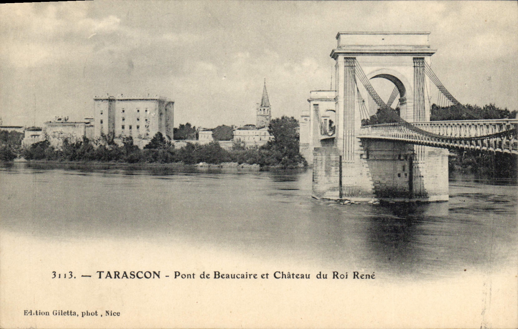 CPA Tarascon Pont de Beaucaire et Chateau du Roi Rene