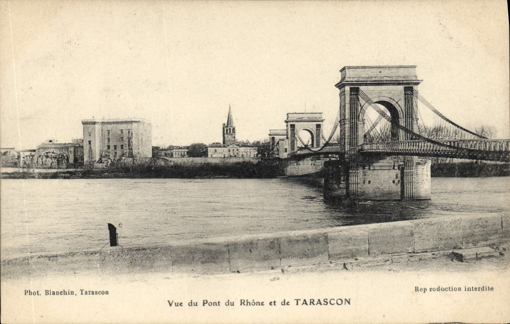 CPA Vue du Pont du Rhone et de Tarascon 