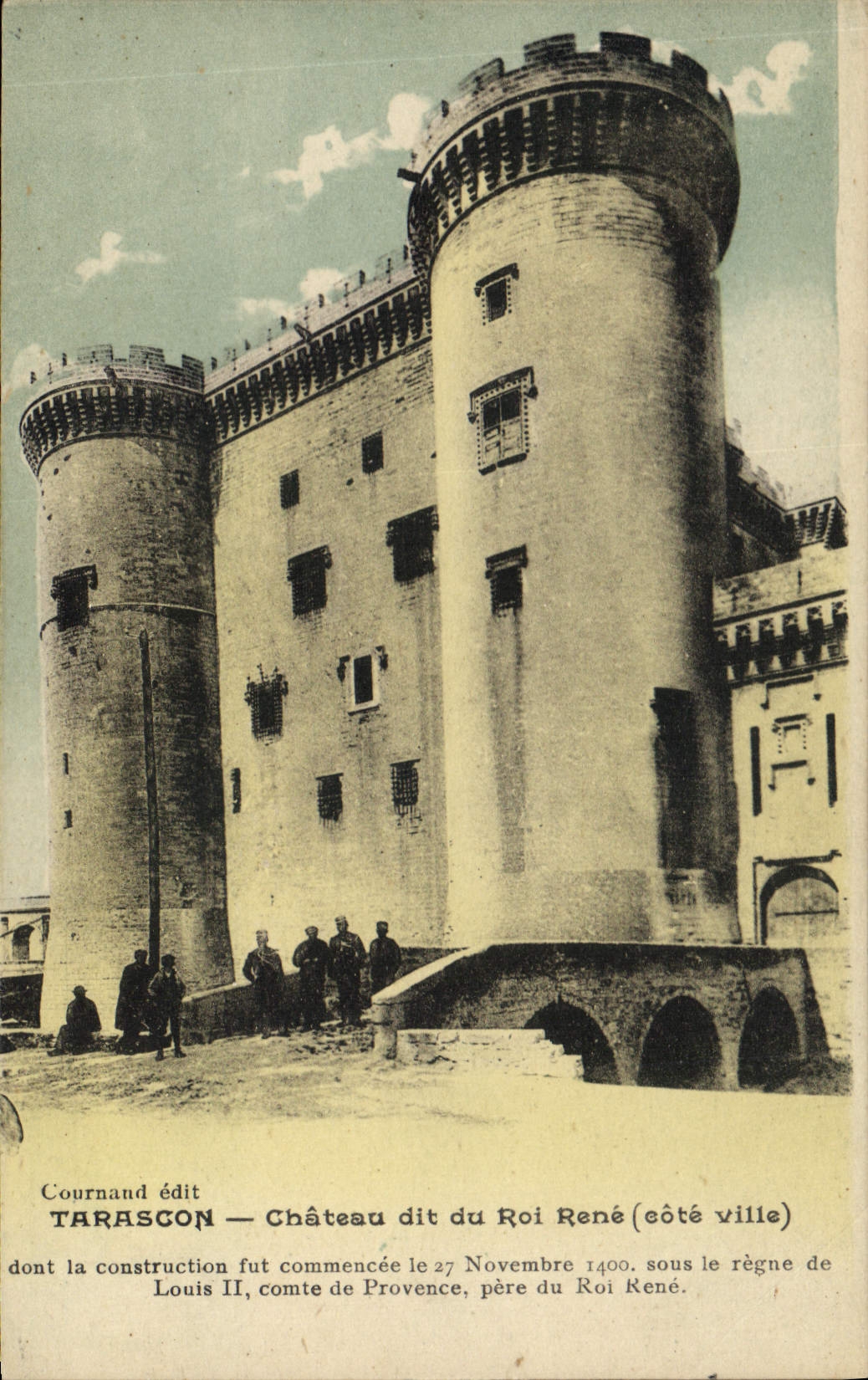 CPA Tarascon Chateau dit du Roi Rene Cote Ville