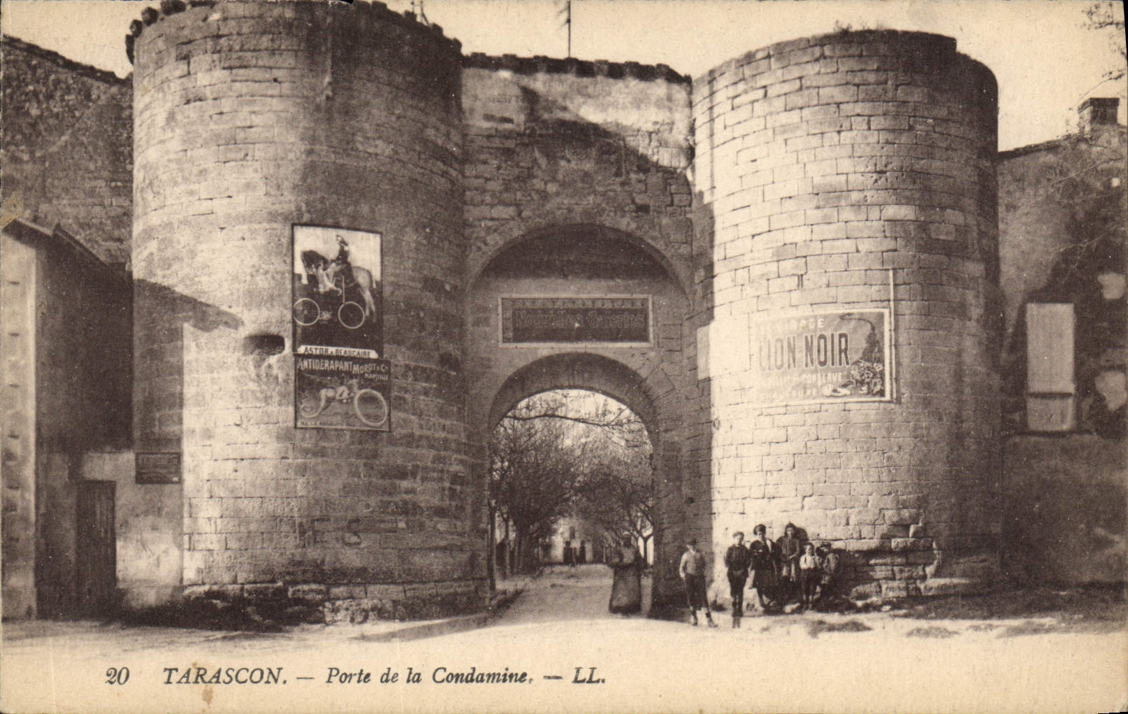 CPA Tarascon Porte de la Condamine 