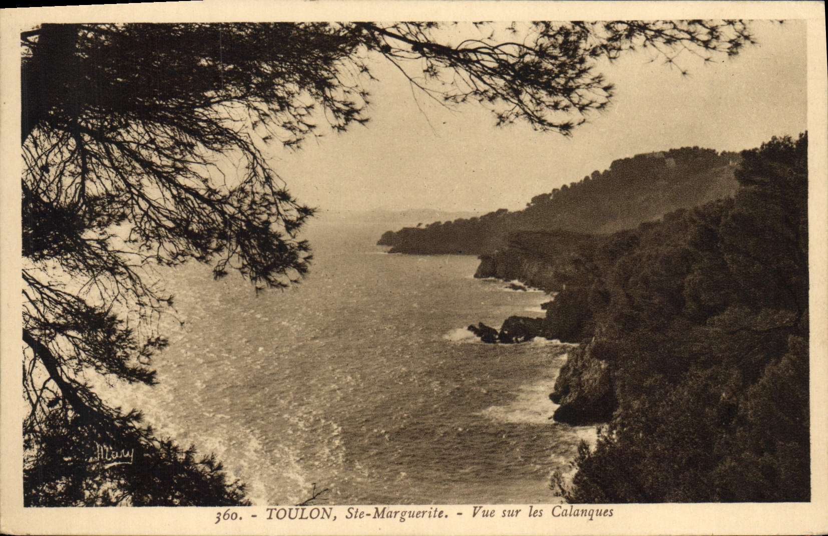 CPA Toulon Ste Marquerite Vue sur les Calanques