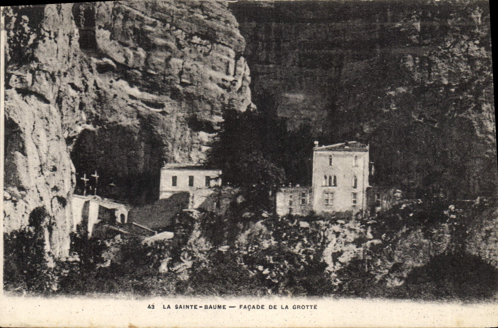 CPA La Sainte Baume Facade de la Grotte