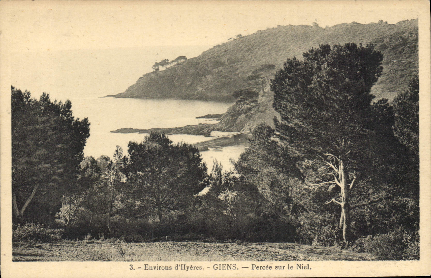 CPA Environs d'Hyeres Fiens Percee sur le Niel 