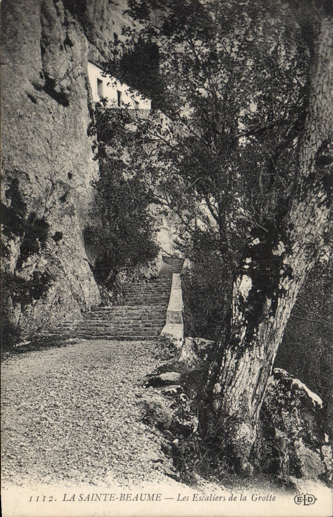 CPA La Sainte Beaume Les Escaliers de la Grotte 