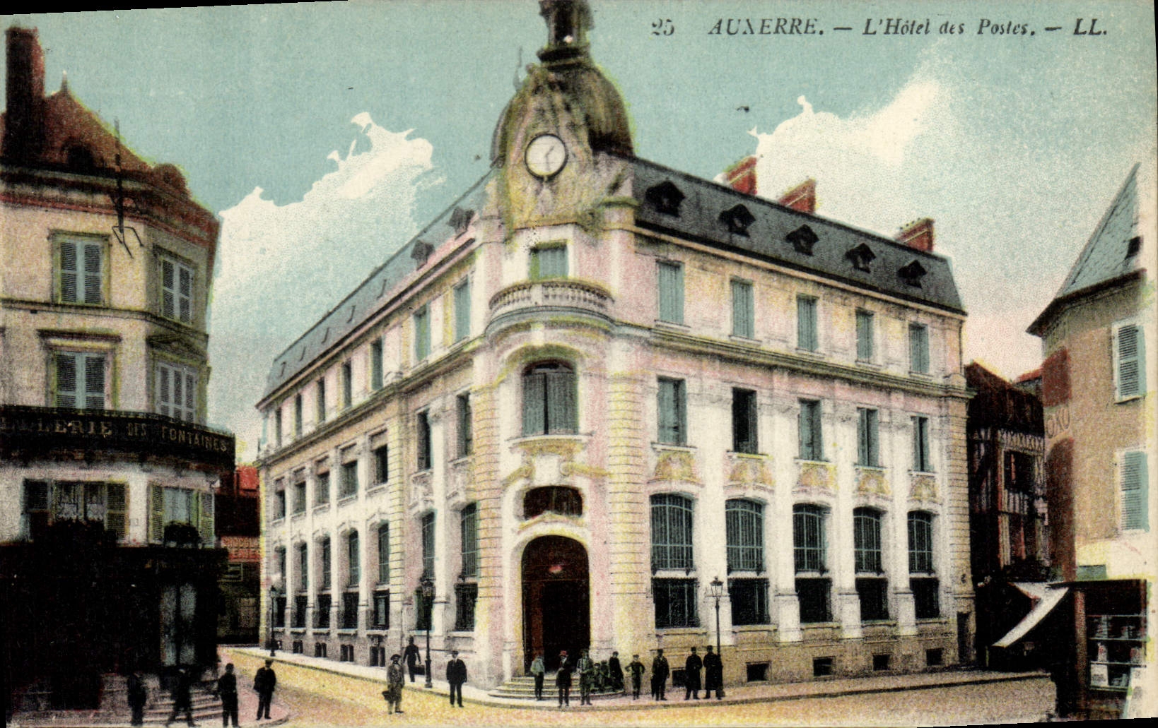 CPA Auxerre l'hotel des postes 