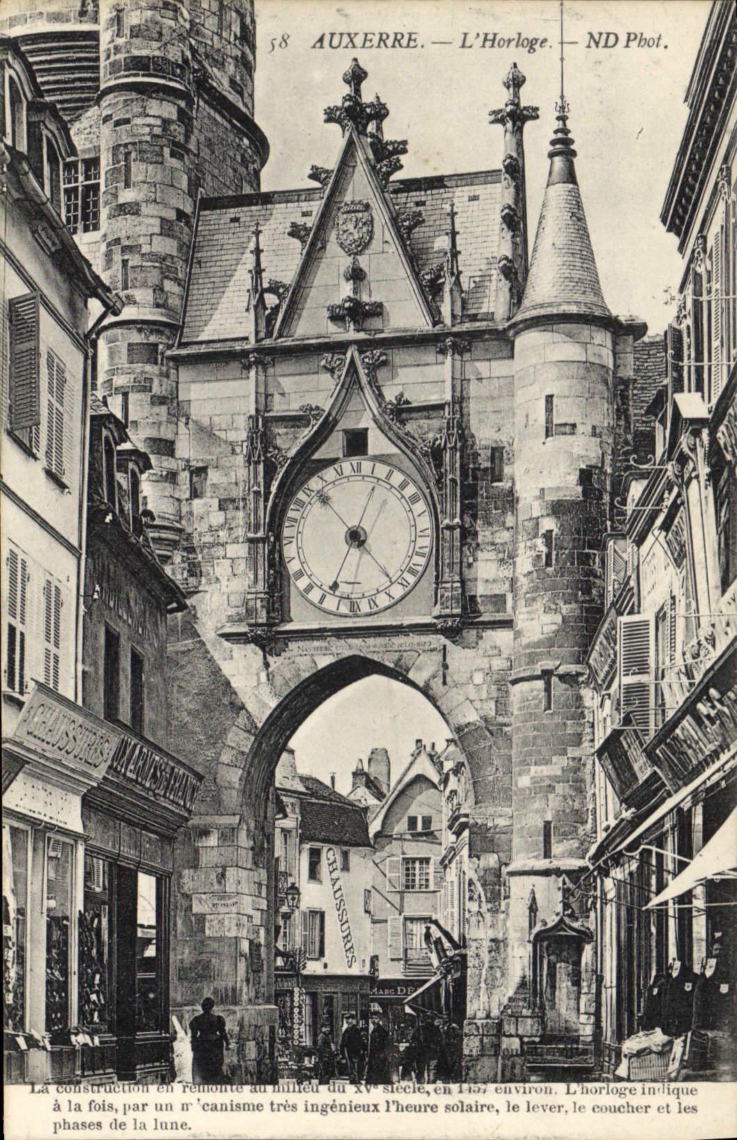 CPA Auxerre l'Horloge 
