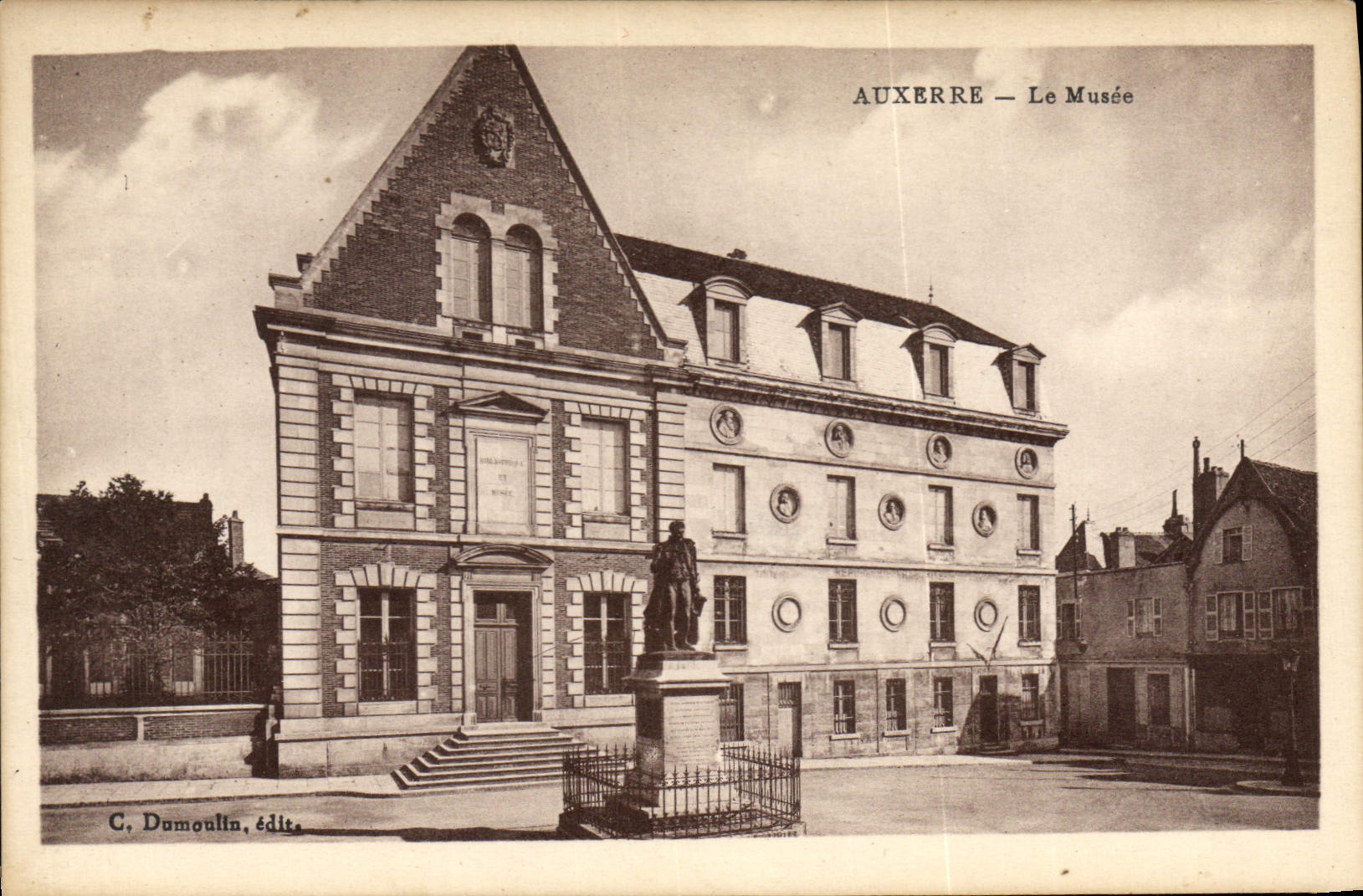 CPA Auxerre le Musee 