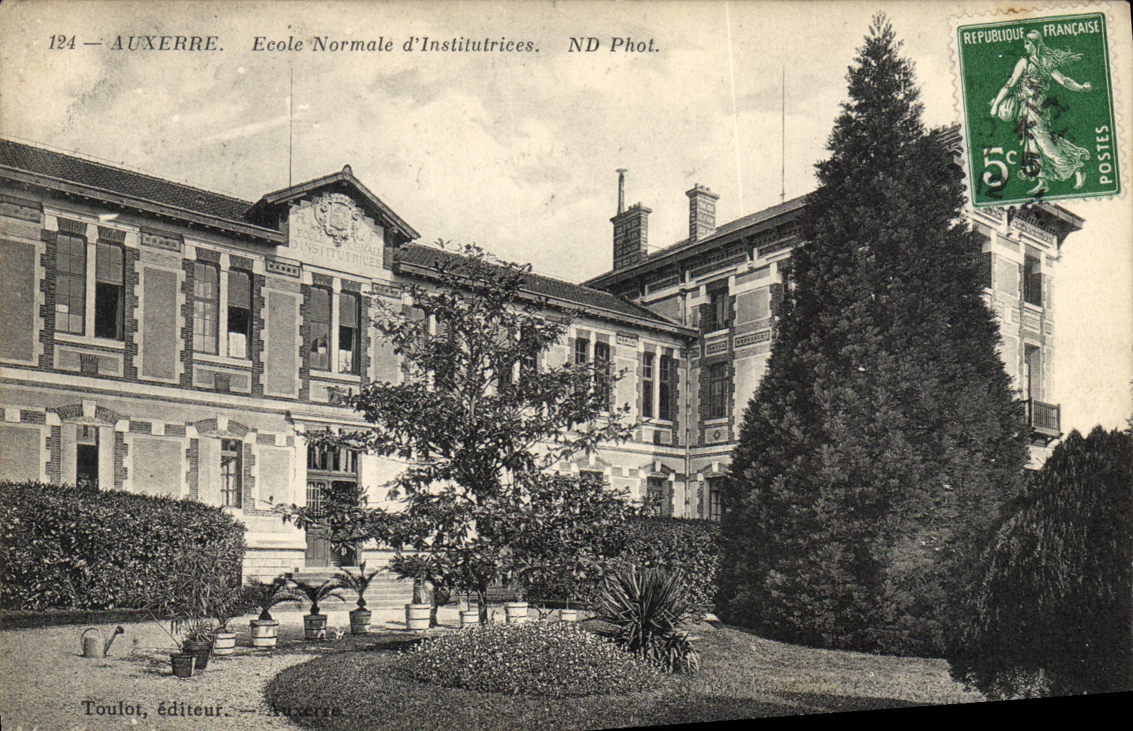 CPA Auxerre Ecole Normale d'Institutrices