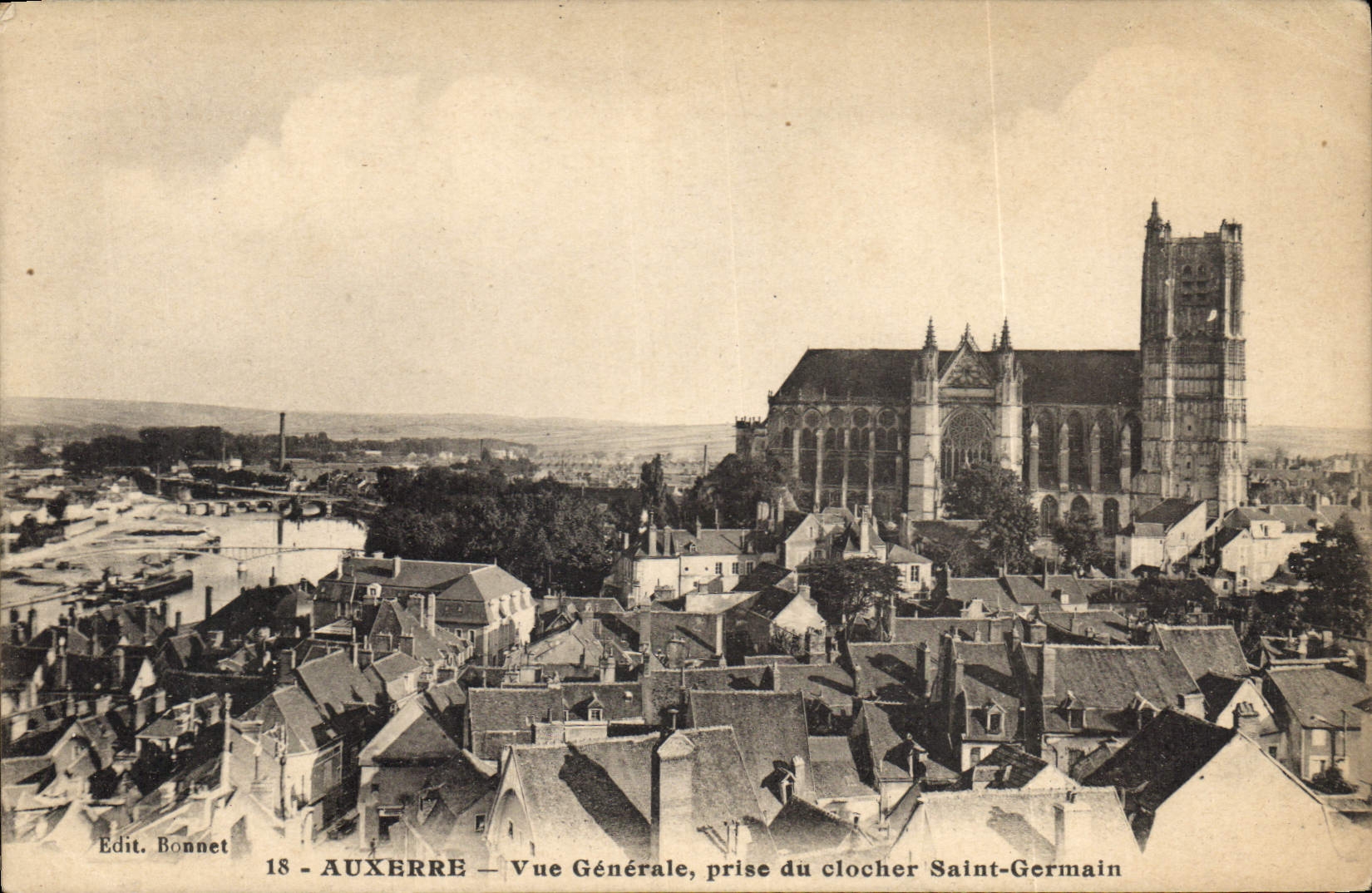 CPA Auxerre vue generale prise du Clocher Saint Germain 