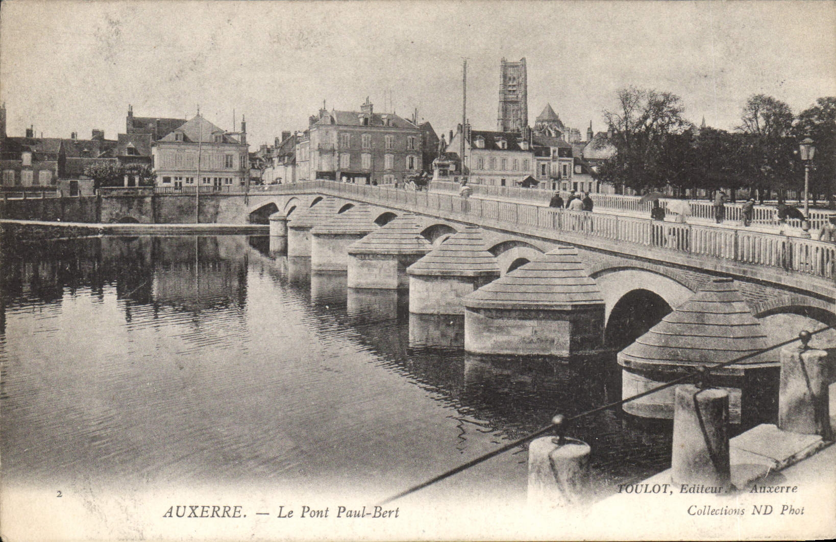 CPA Auxerre le Pont Paul Bert 