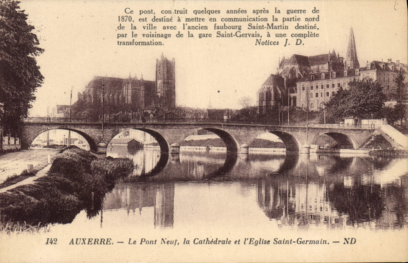 CPA Auxerre le Pont Neuf la Cathedrale et l'eglise Saint Germain 