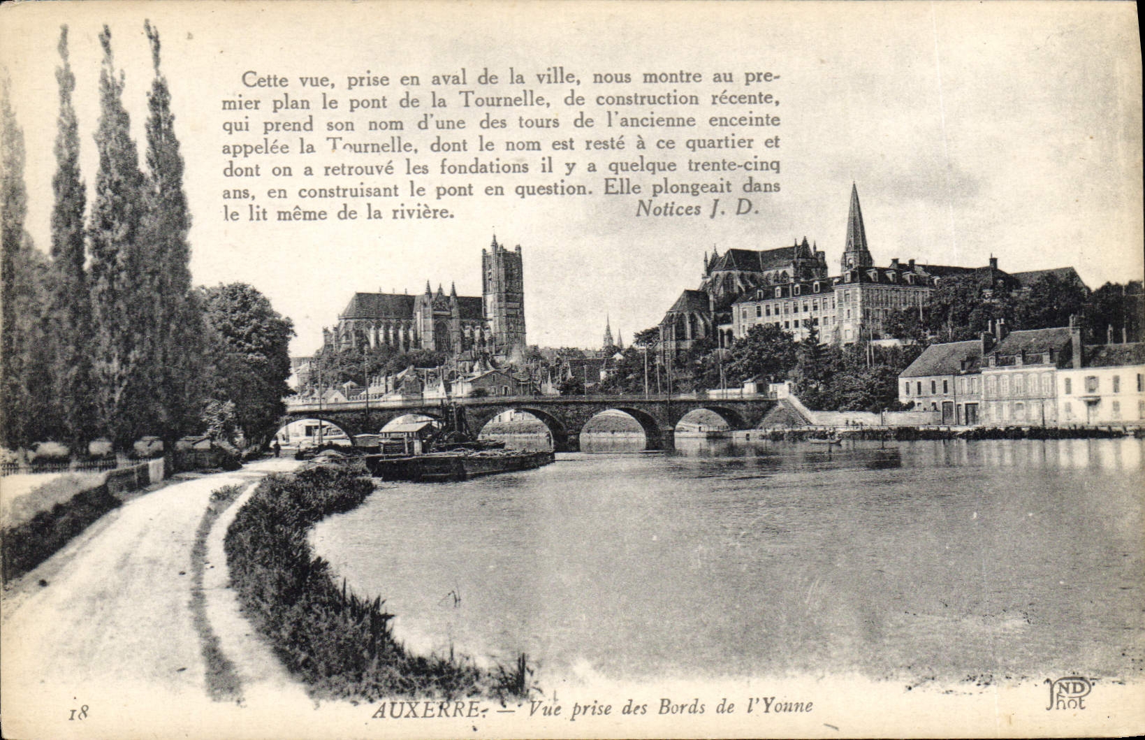 CPA Auxerre vue prise des Bords de l'Yonne 