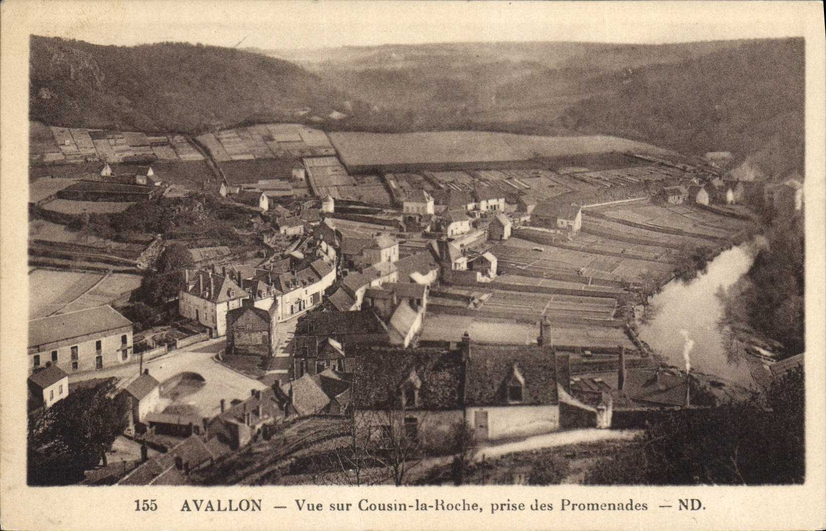 CPA Avallon Vue sur Cousin la Roche prise des Promenades
