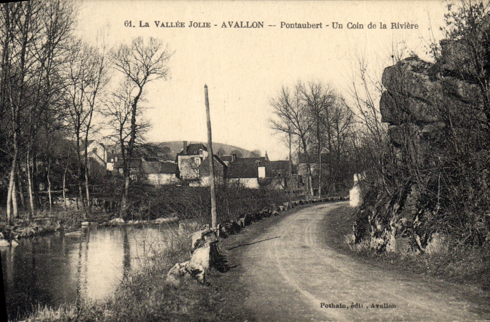 CPA La Vallee Jolie Avallon Pontaubert On coin de la Riviere 
