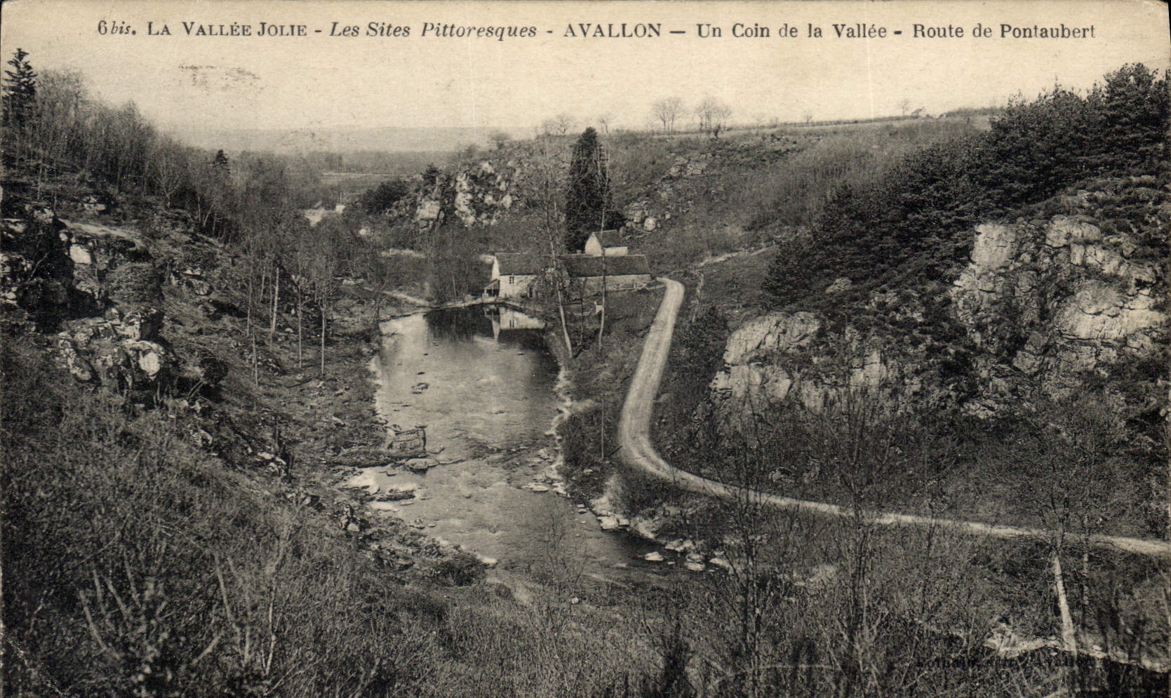 CPA La Vallee Jolie Les Sites Pittoresques Avallon Un coin de la Vallee Route de Pontaubert 