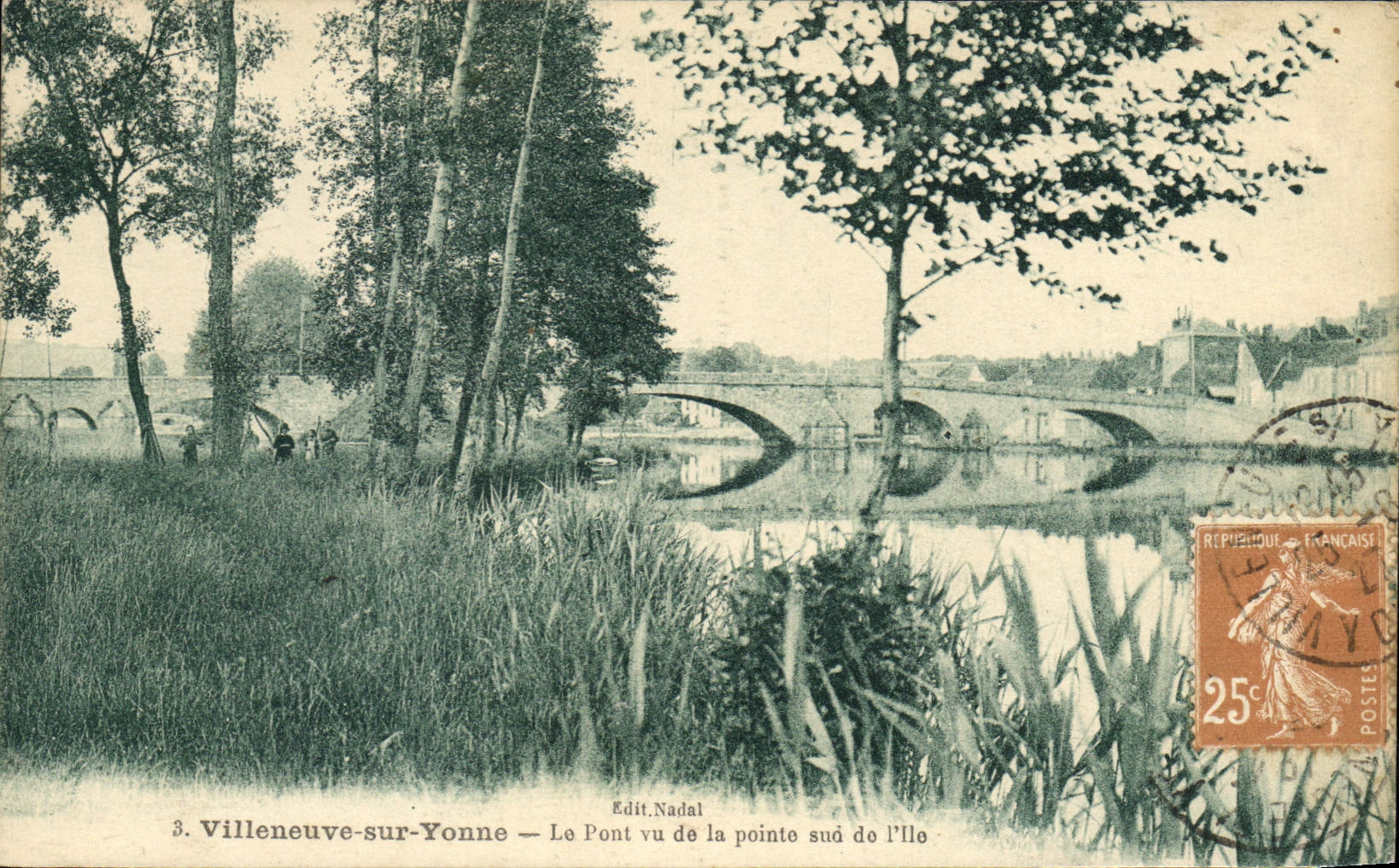 CPA Villeneuve sur Yonne Le Pont vu de la pointe sud de L'Ile 
