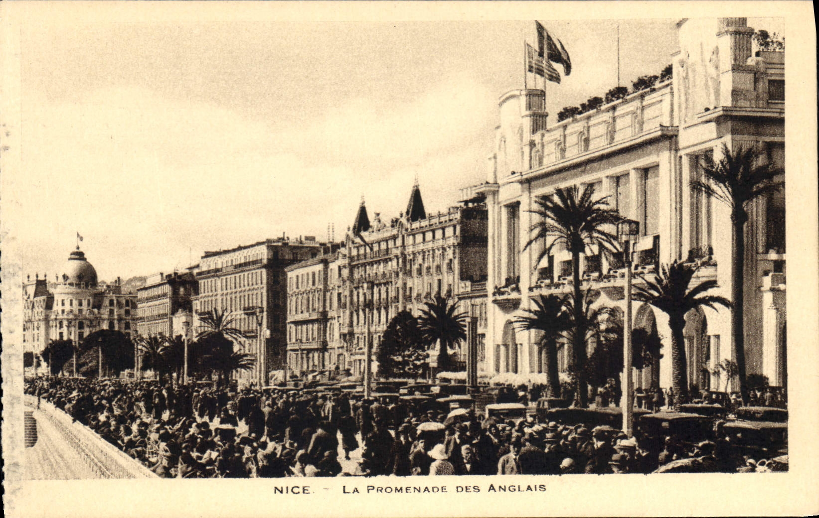 CPA Nice La Promenade des Anglais 