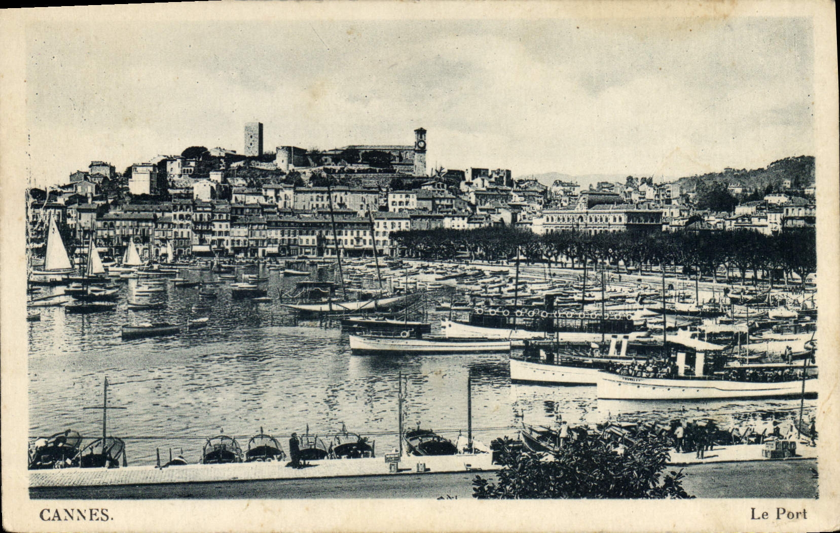 CPA Cannes le Port Bateaux