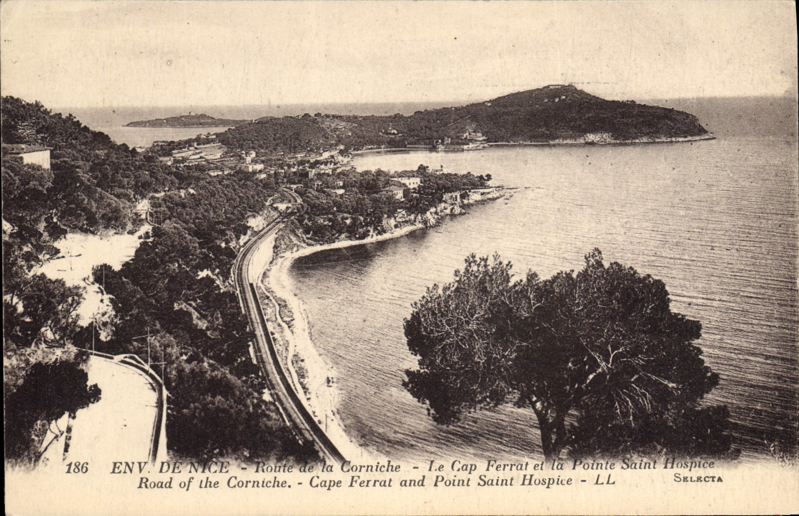 CPA Env de Nice Route de la Corniche Le Cap Ferrat et la Pointe Saint Hospice