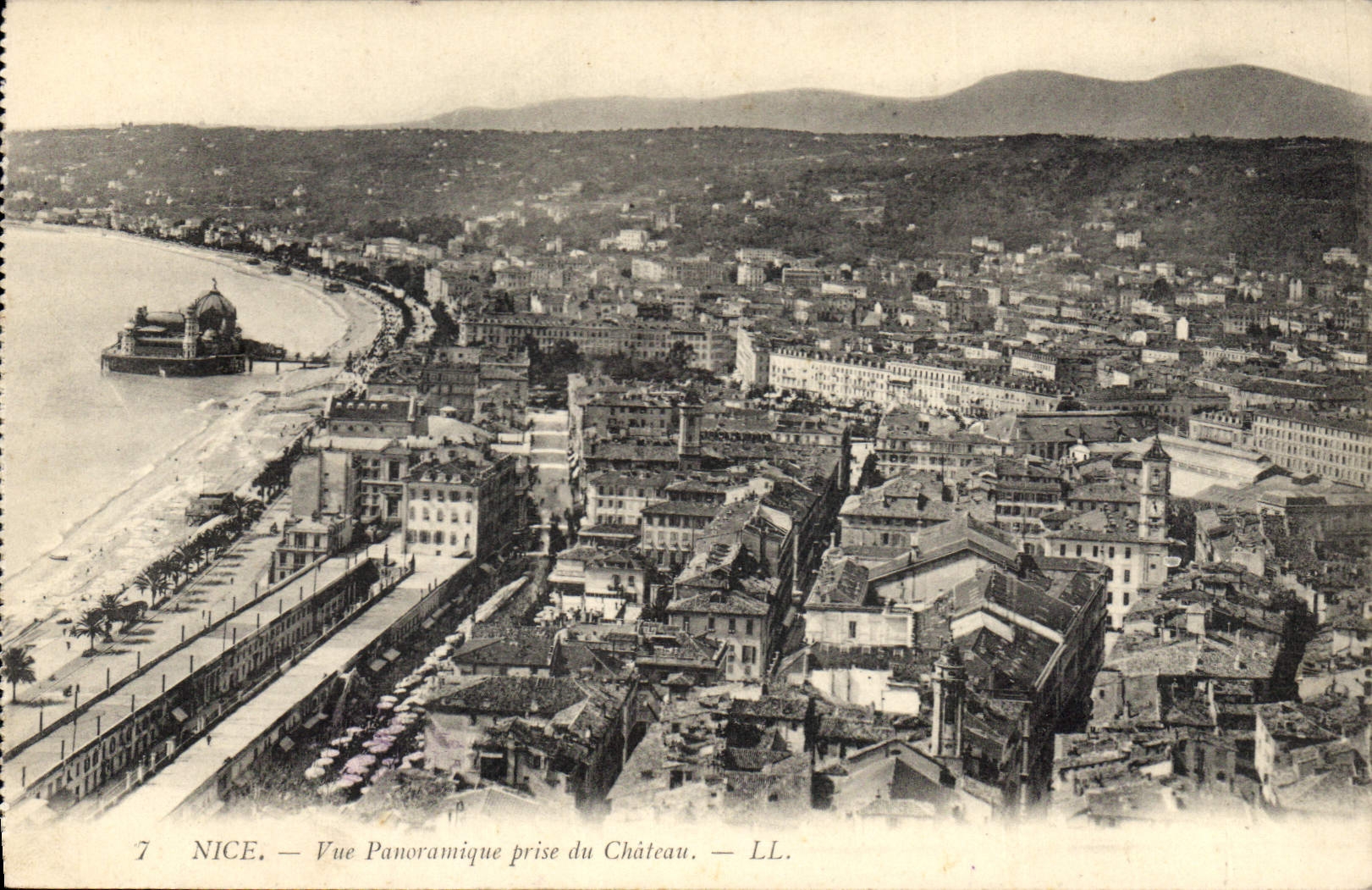 CPA Nice Vue panoramique prise du Chateau